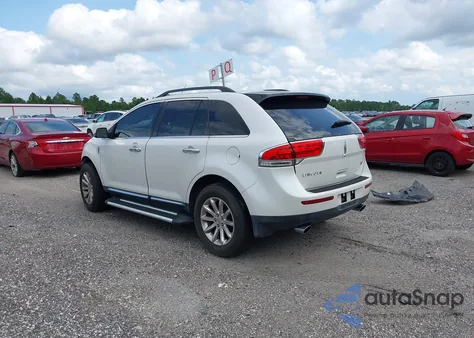 2014 Lincoln Mkx z USA, uszkodzony, nr VIN 2LMDJ6JK8EBL03681